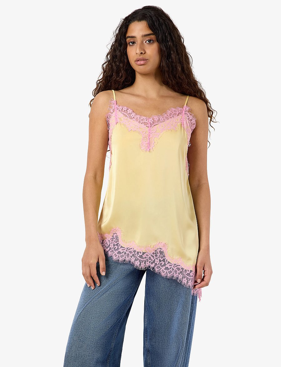 NOISY MAY - NMJESSICA ASSYMETRIC SINGLET TOP - varrukateta topid - french vanilla - 0