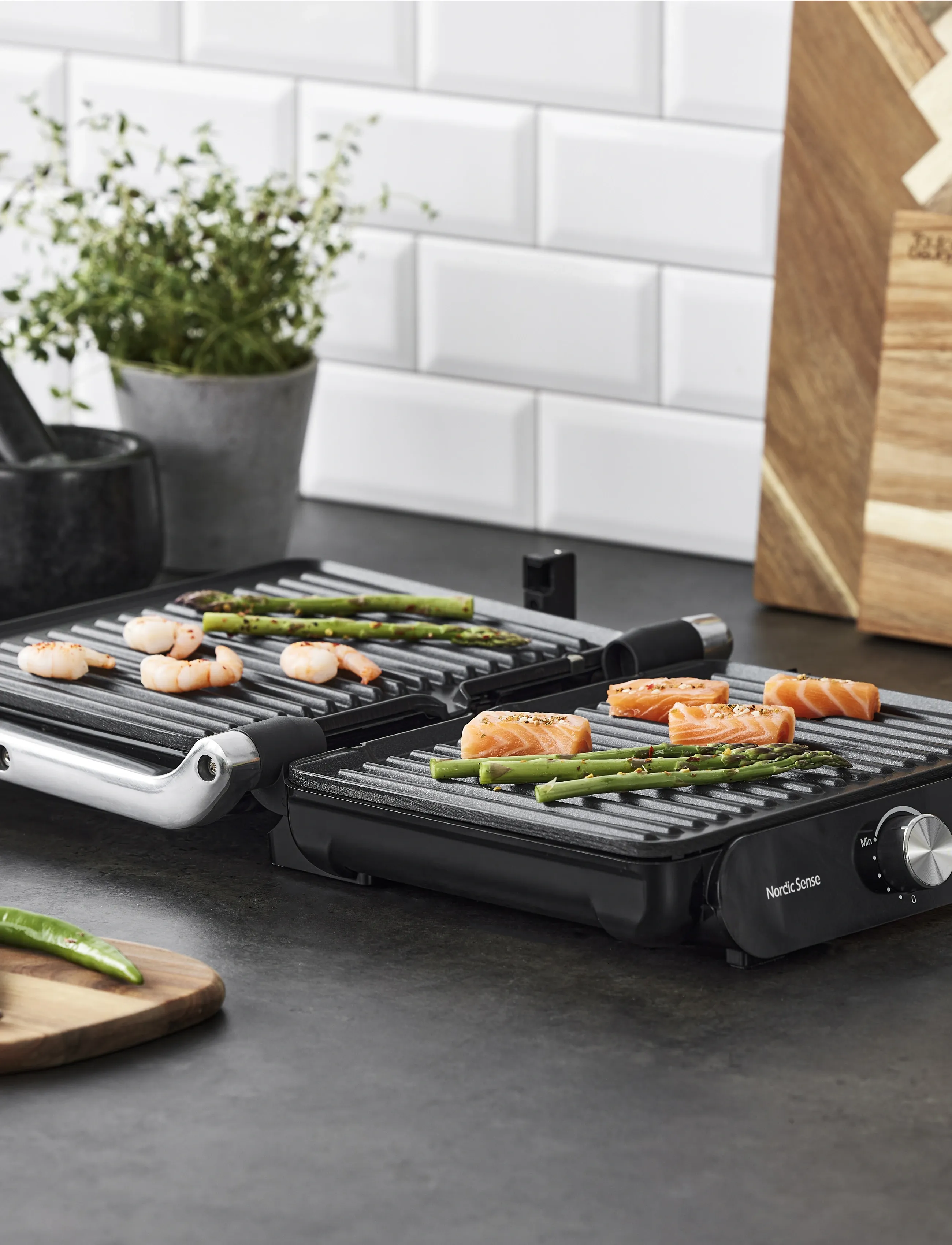 Nordic Sense - Paninigrill avtagb. plattor 2000 watt - bordsgrillar - svart - 4