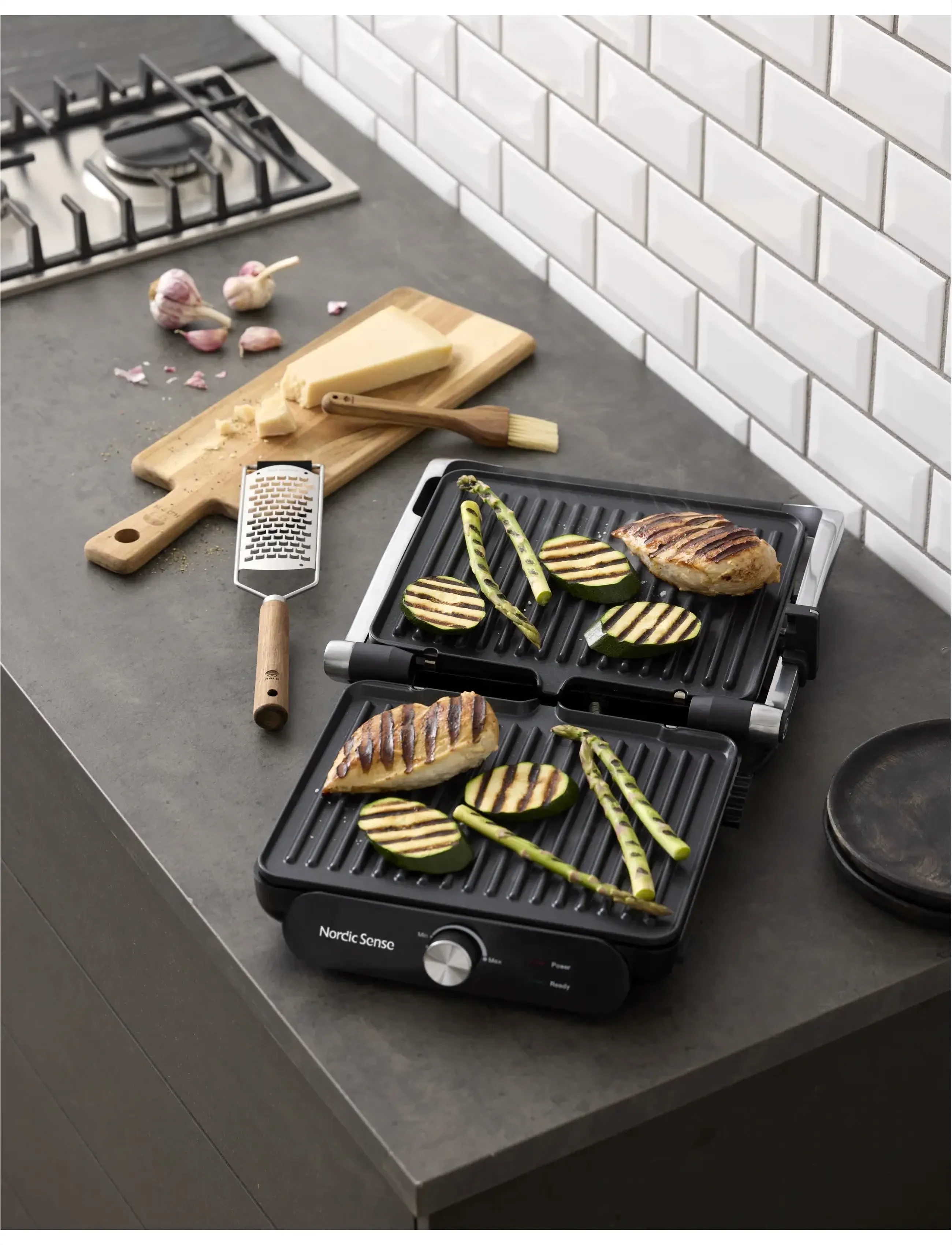 Nordic Sense Paninigrill aft. plader 2000 watt - Konfirmation - SVART / black