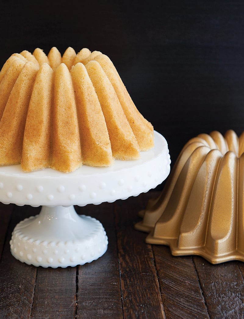 Nordic Ware - Lotus Bundt® Pan - gold - 1