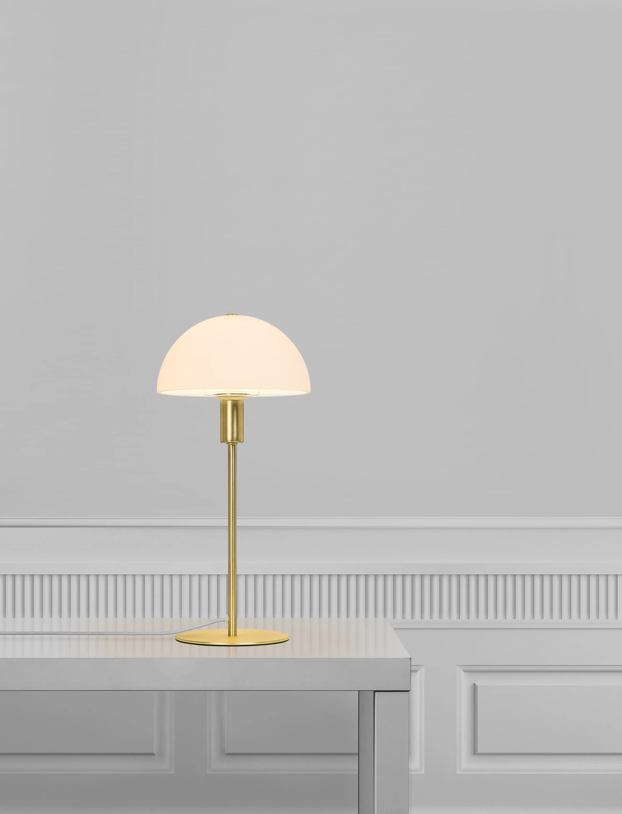 Nordlux Ellen/Bord/Opal/Sort, H:41.5 cm, Lamps, Gold - Table Homeware