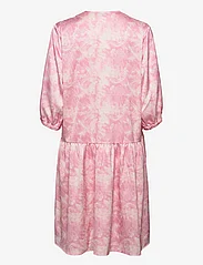 NORR - Callie LS dress - lyhyet mekot - pink print - 1
