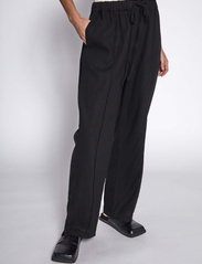 NORR - Esma pants - linen trousers - black - 3