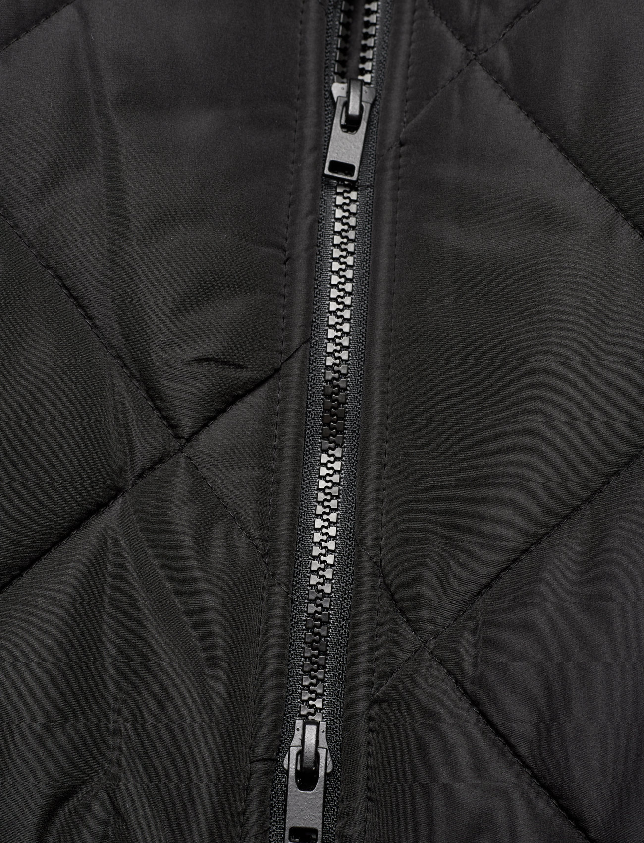 Alma Slit Quilted Jacket (Black), 599.63 | Stort udvalg af mærker Booztlet.com
