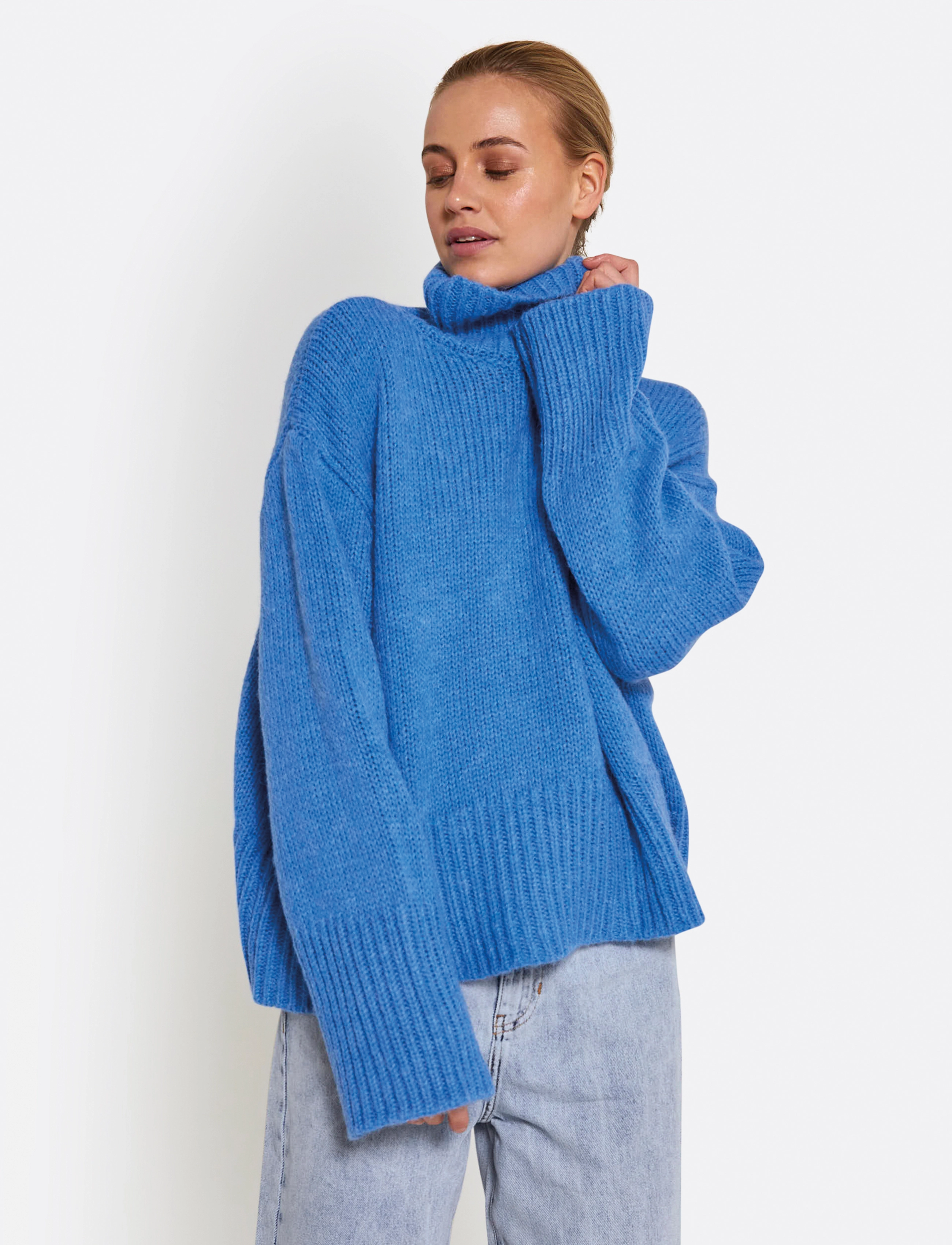 NORR - Fuscia knit top - blue - 2