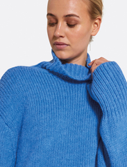 NORR - Fuscia knit top - pologenser - blue - 4