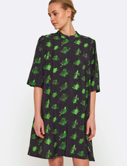 NORR - Noya dress - festmode zu outlet-preisen - green print - 2