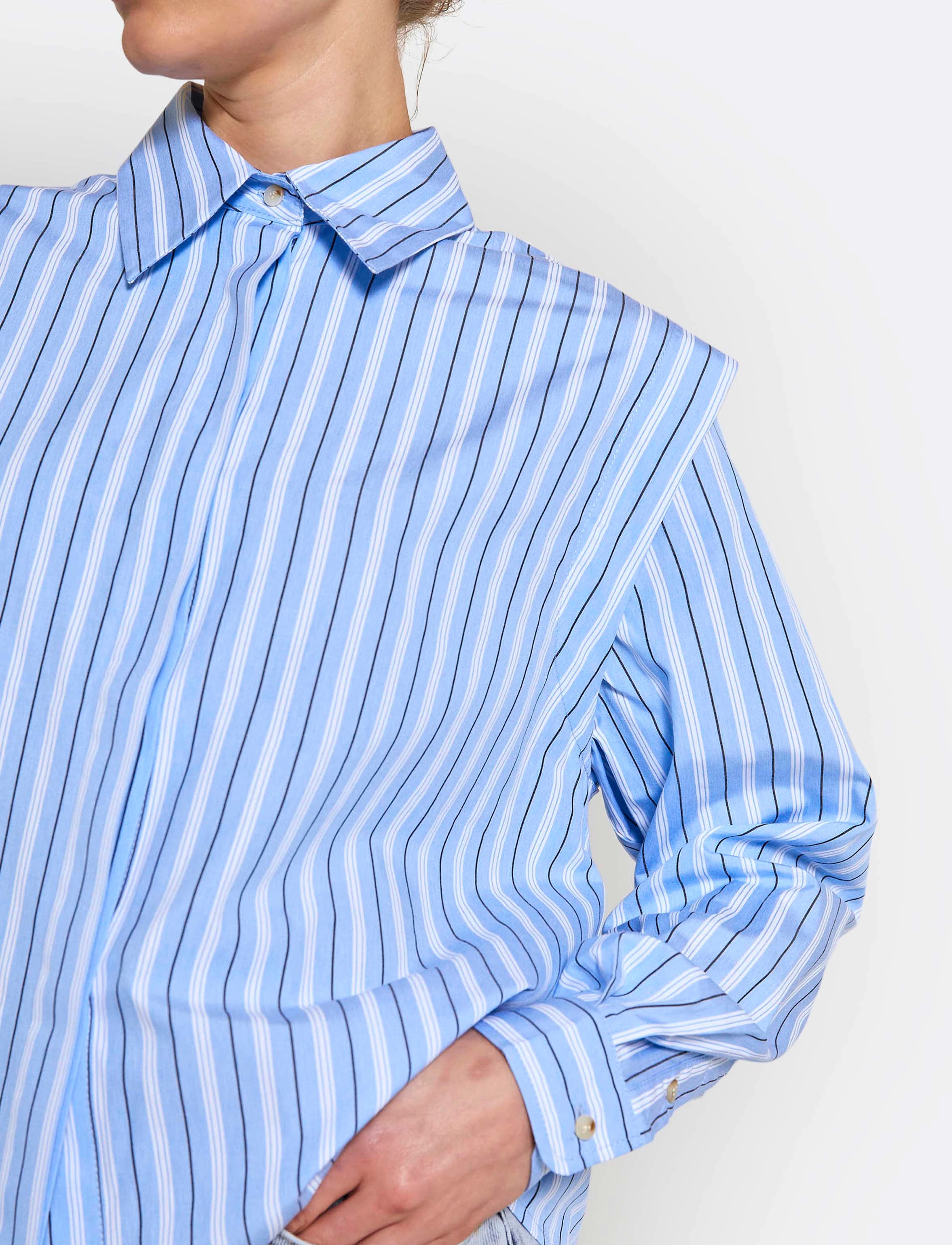 NORR - Tarone pleat shirt - blue stripe - 5