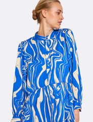 NORR - Kemia dress - skjortekjoler - blue print - 4