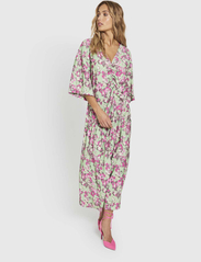 NORR - Alyssa V-neck dress - feestelijke kleding voor outlet-prijzen - meadow print - 2