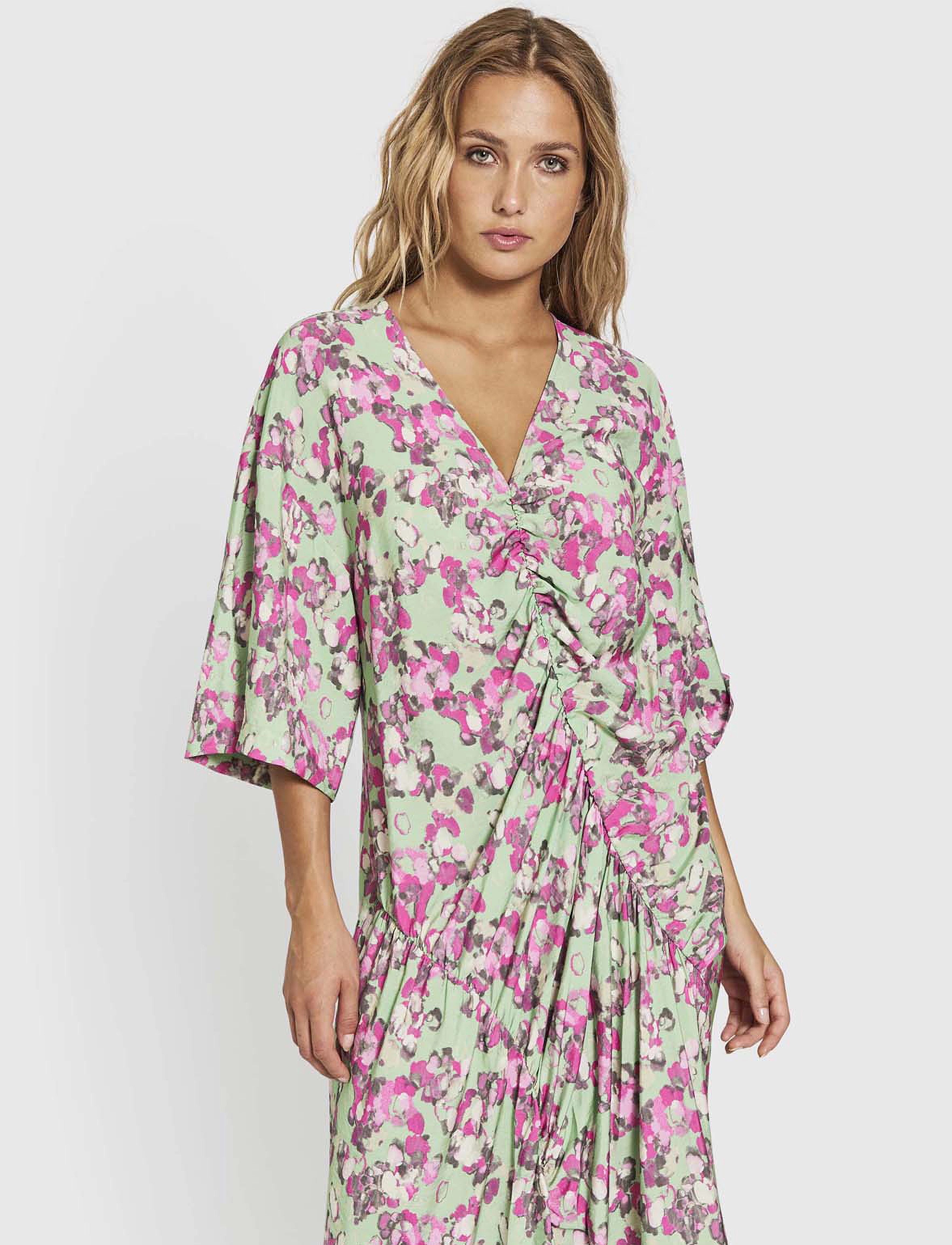 NORR - Alyssa V-neck dress - meadow print - 4