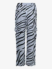 NORR - Tikka pants - cargobyxor - zebra print - 1