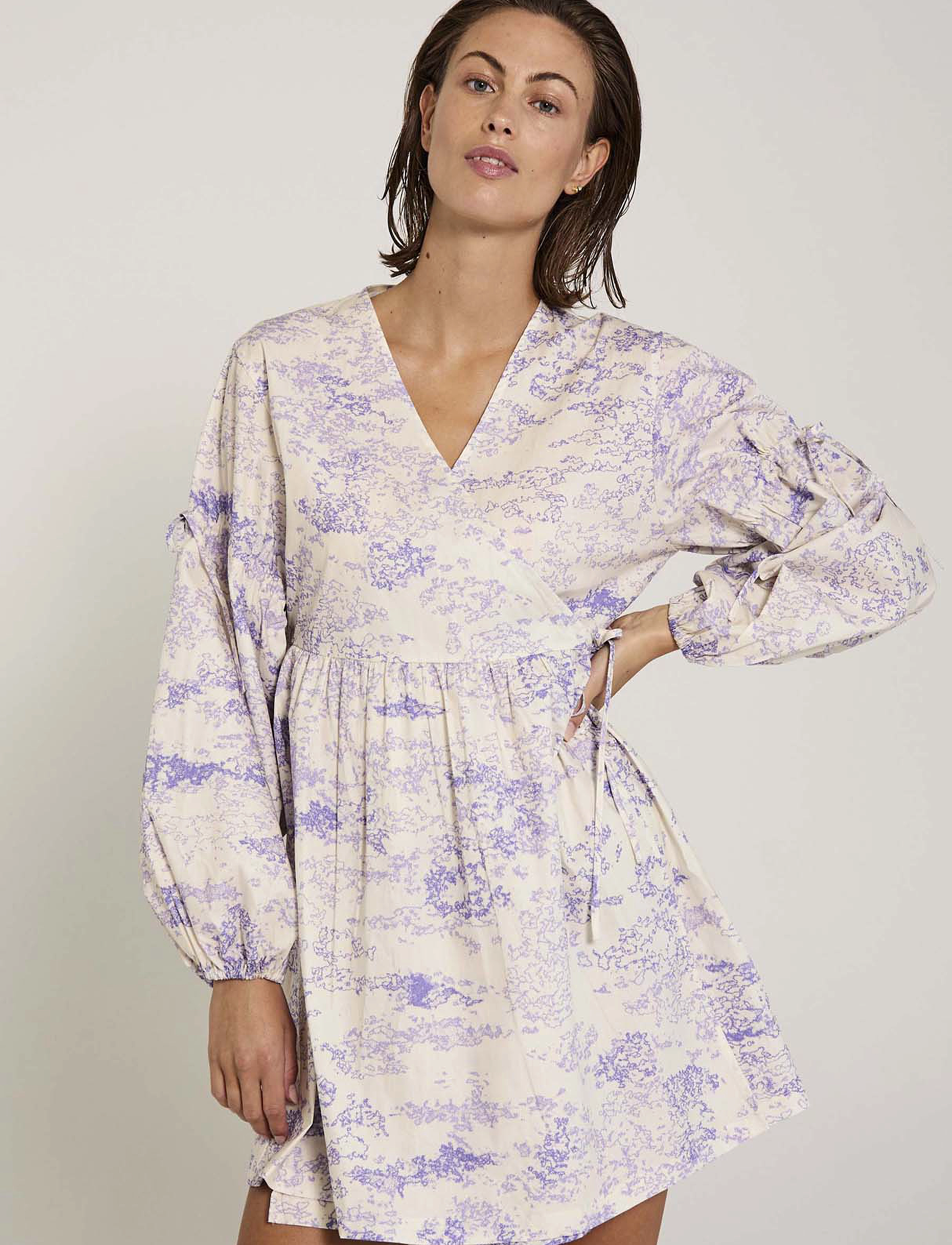 NORR Wishfull wrap dress - Kleidid - LAVENDER PRINT / purple