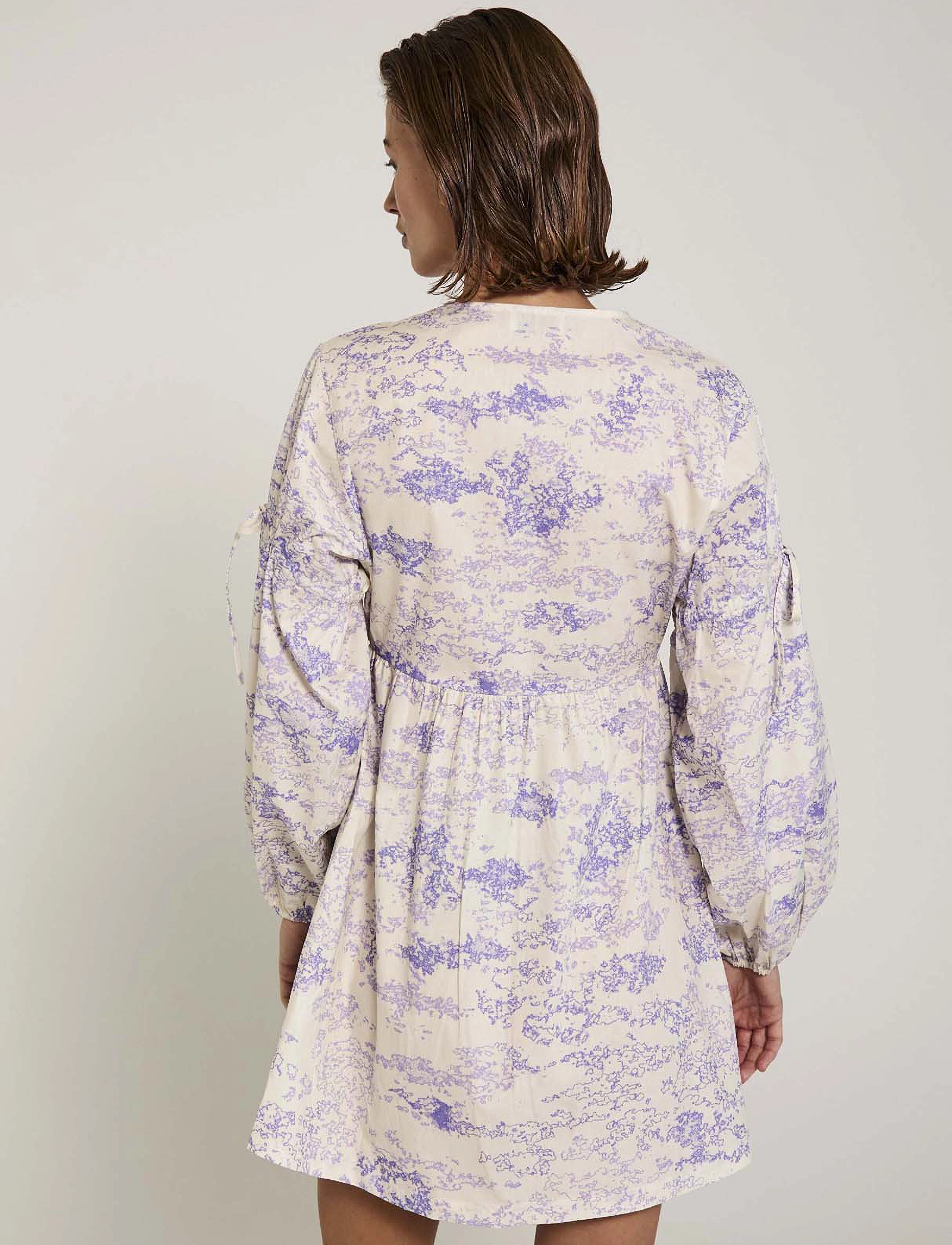 NORR - Wishfull wrap dress - lavender print - 3
