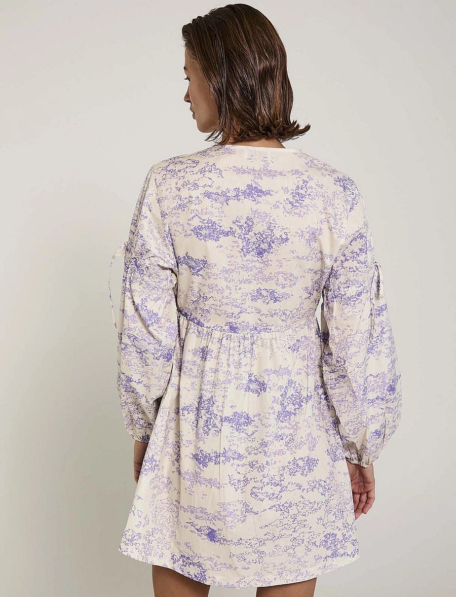 NORR - Wishfull wrap dress - lavender print - 3