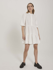 NORR - Fie short solid SS dress - skjortekjoler - white - 2