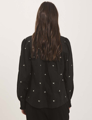 NORR - Miluna shirt - langärmlige hemden - black comb. - 3