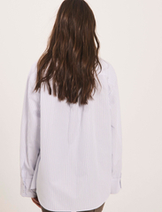 NORR - Mona shirt - langærmede skjorter - off-white - 4