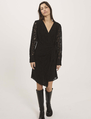 NORR - Sylvina lace dress - odzież imprezowa w cenach outletowych - black - 2