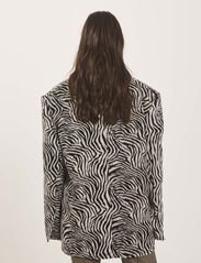 NORR - Zenna blazer - vakarėlių drabužiai išparduotuvių kainomis - zebra - 3
