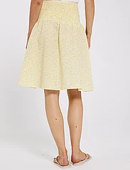 NORR - Opal seersucker skirt - midi skirts - light yellow flower aop - 4