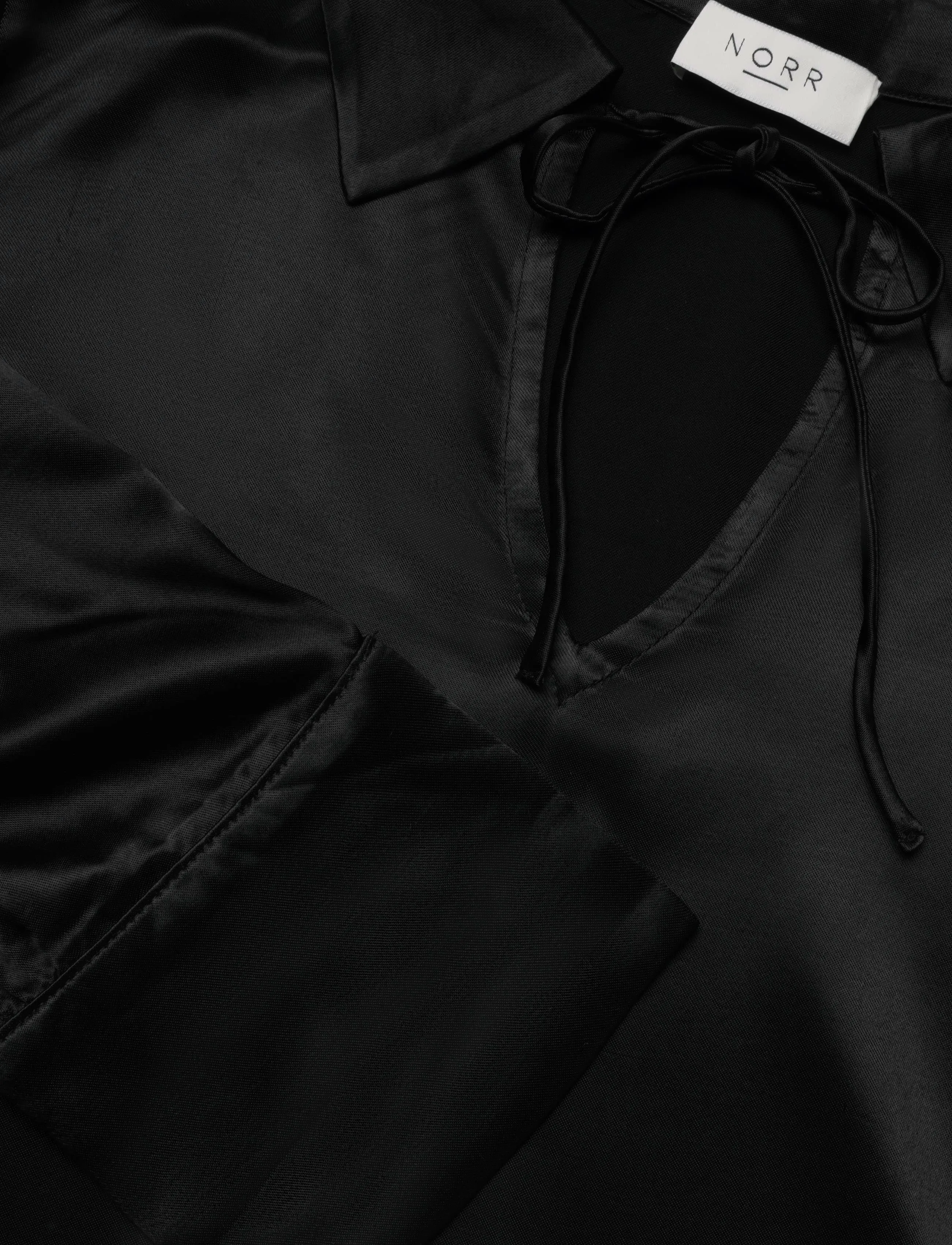 NORR - Portia tie top - långärmade blusar - black - 2