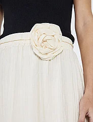 NORR - Tamara skirt - maxi nederdele - off-white - 6