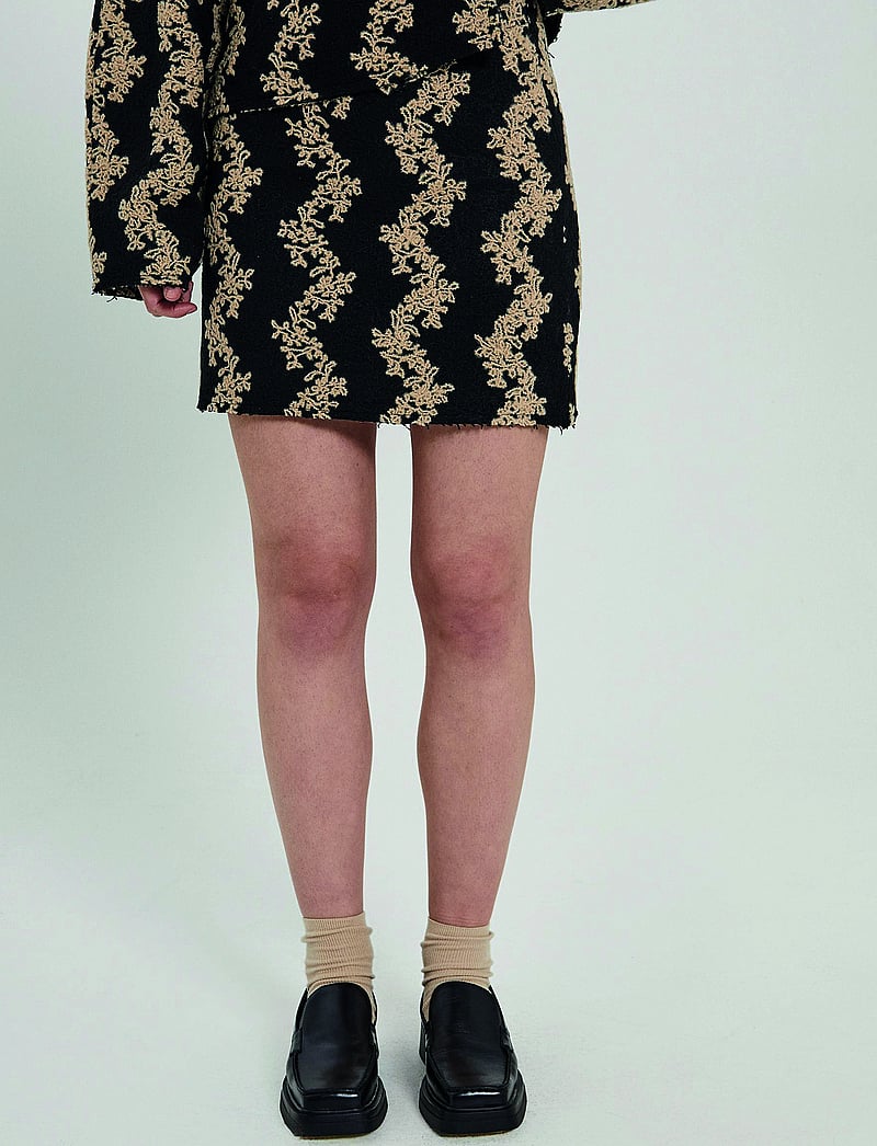 NORR - Flo skirt - korta kjolar - black/beige - 2