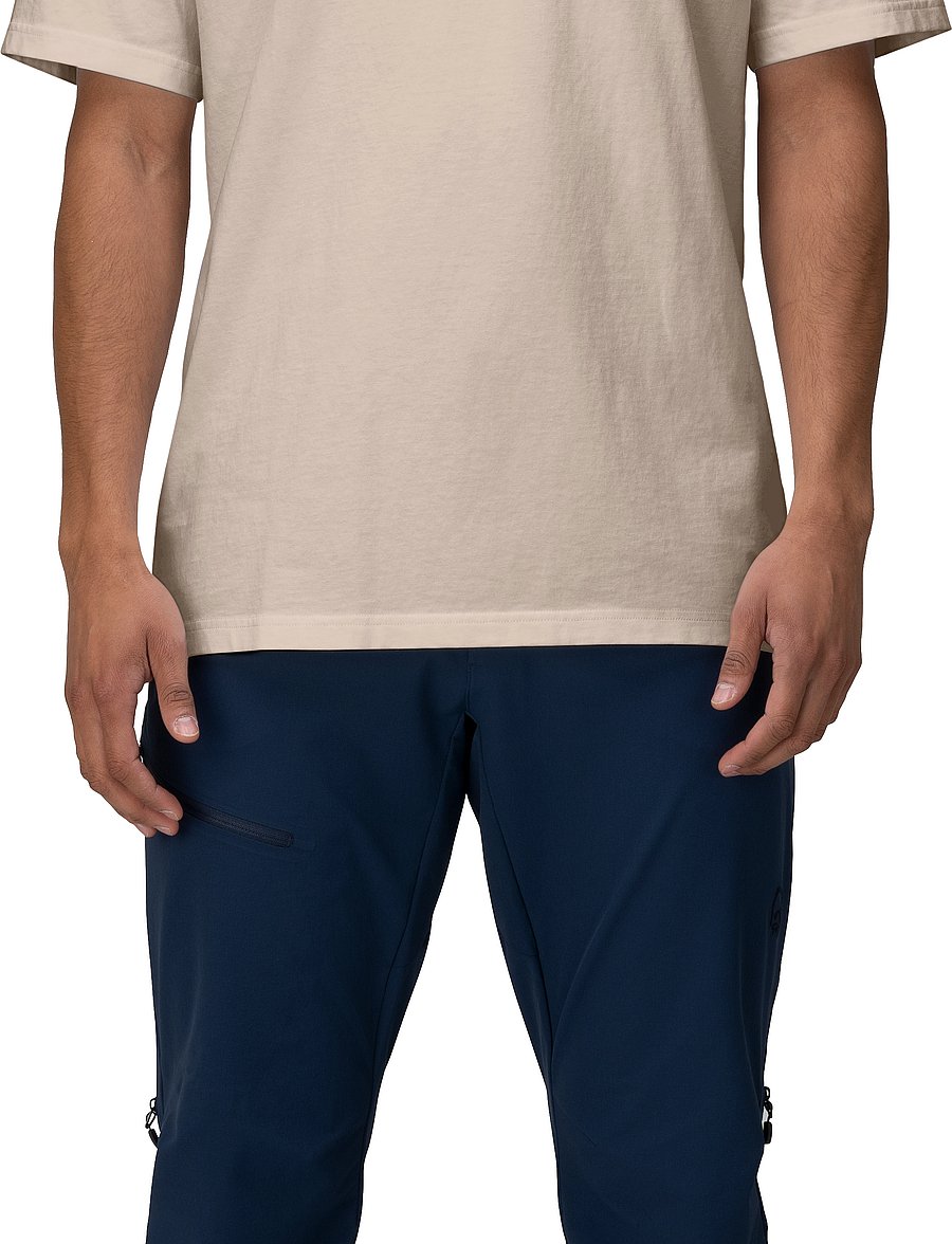 Norrøna - /29 cotton activity embroidery T-shirt M's - alussärgid ja t-särgid - pure white - 0