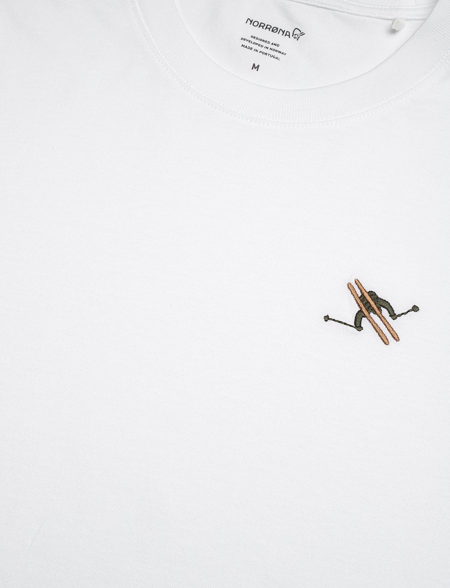 Norrøna - /29 cotton activity embroidery T-shirt M's - alussärgid ja t-särgid - pure white - 5