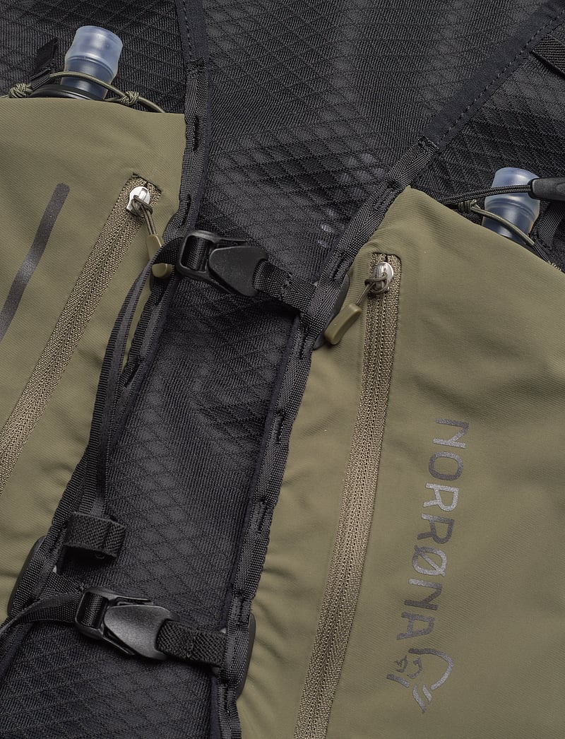 Norrøna - senja econyl70 7L Pack - laufausrüstung - olive night - 2
