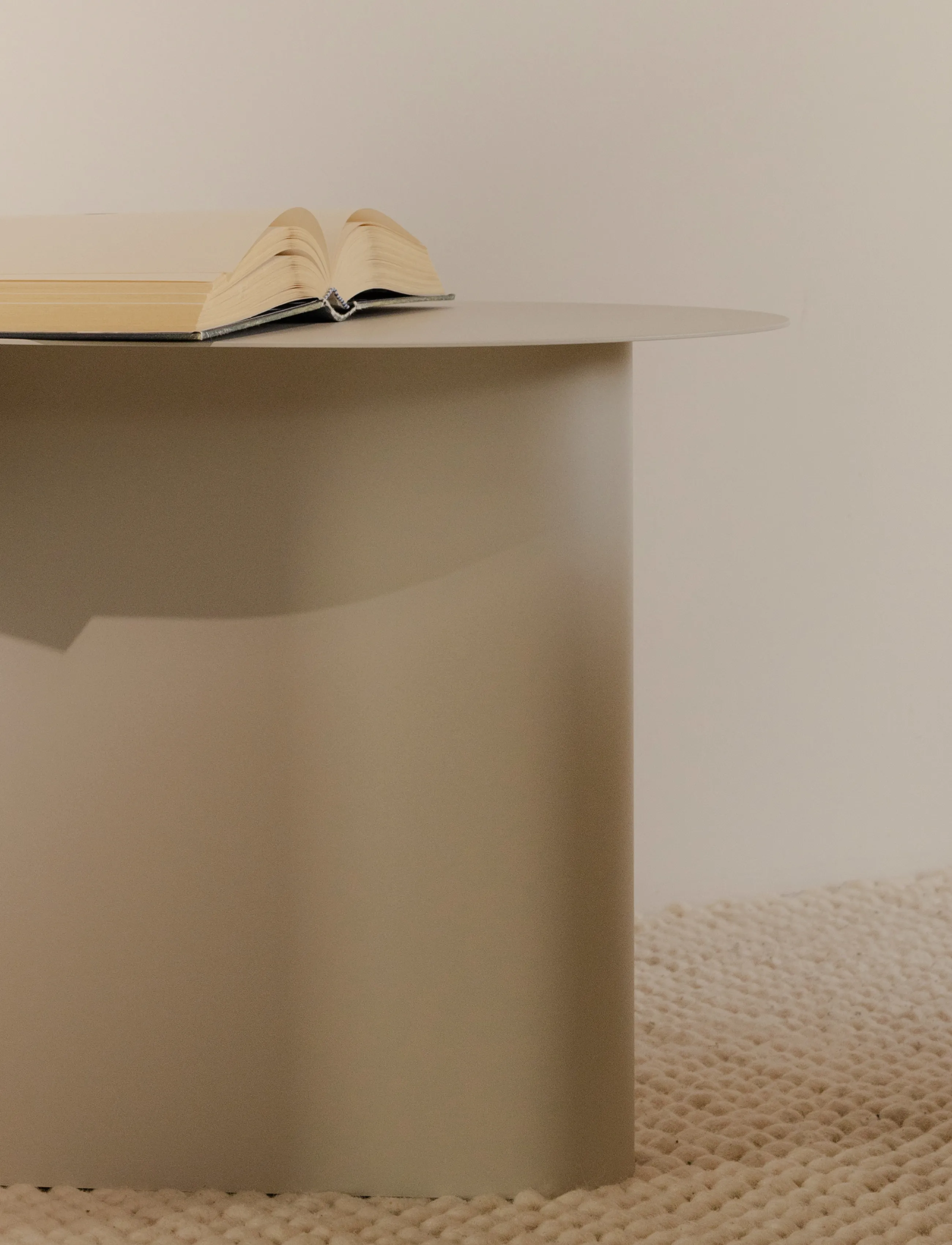 Novoform - YOMU magazine table - desert sand - beige - 4