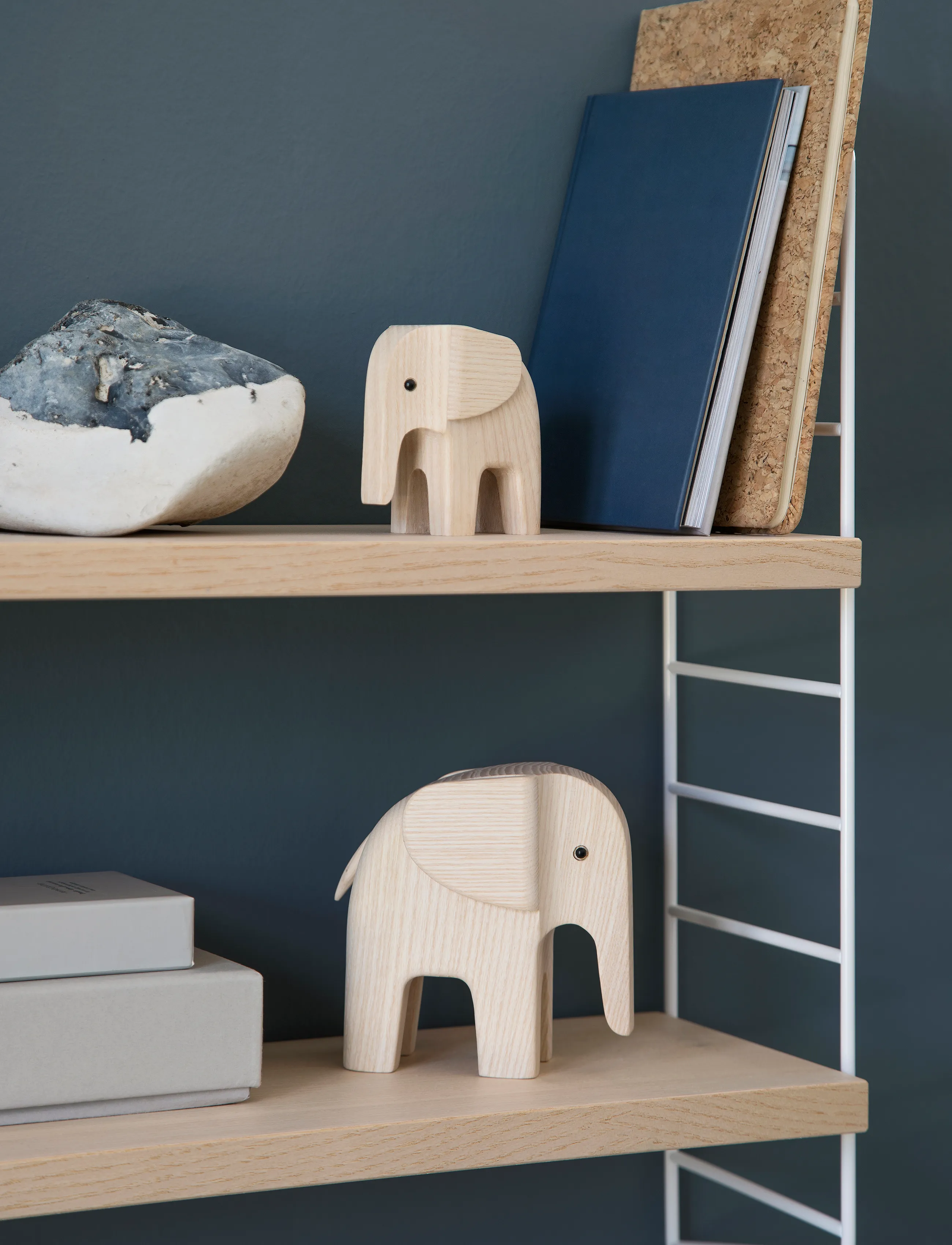 Novoform - Baby elephant - holzfiguren - natural - 2