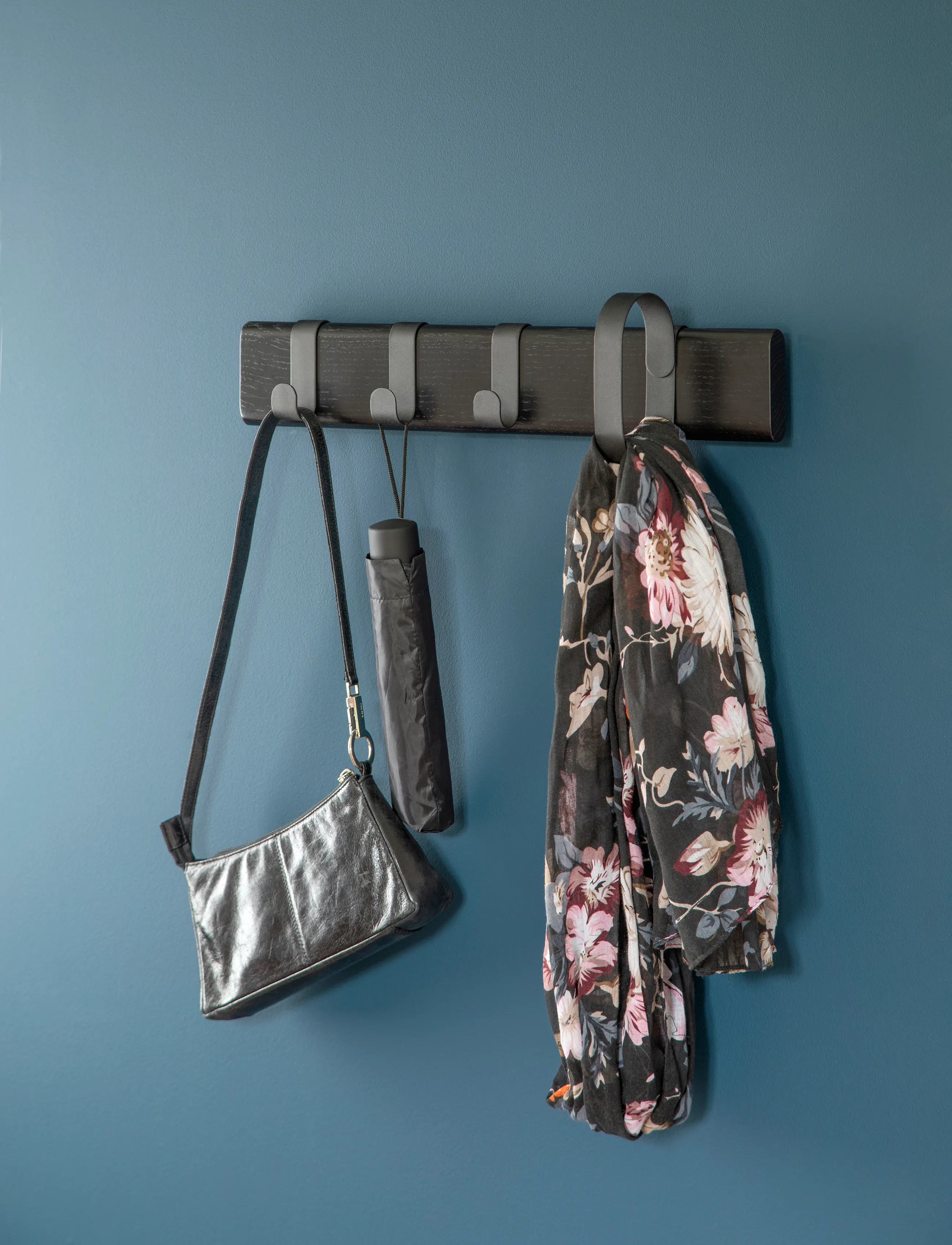 Novoform - Fluke coat rack - kleiderhaken und ständer - black - 2