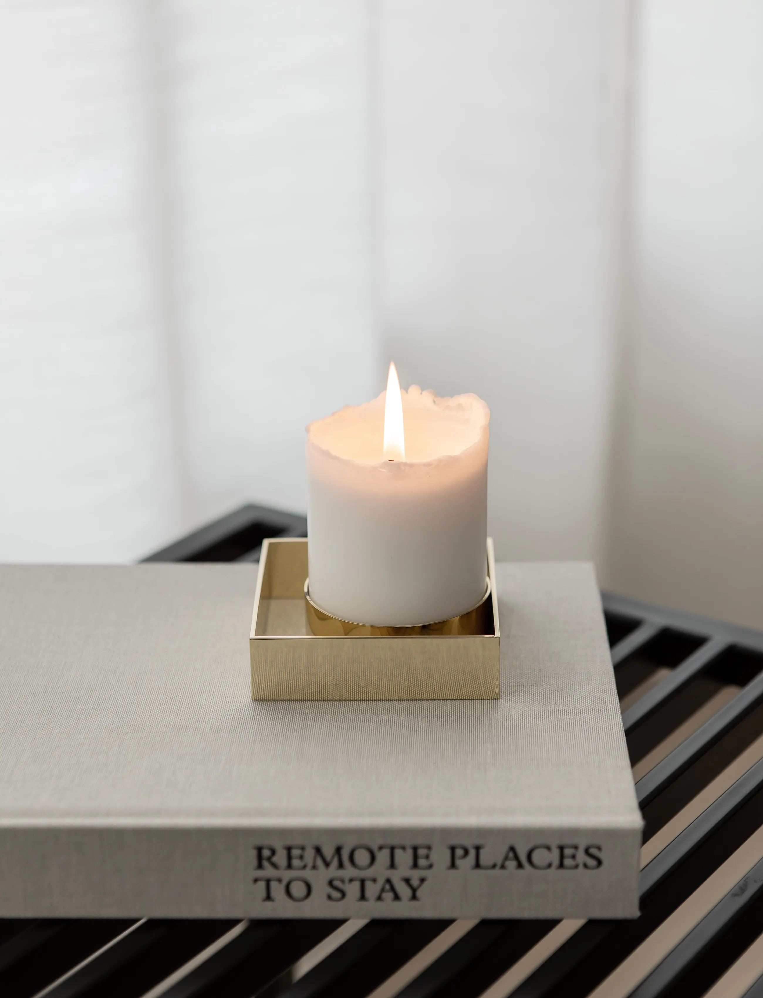 Novoform - EDGE BLOCK candle holder - brass - 3