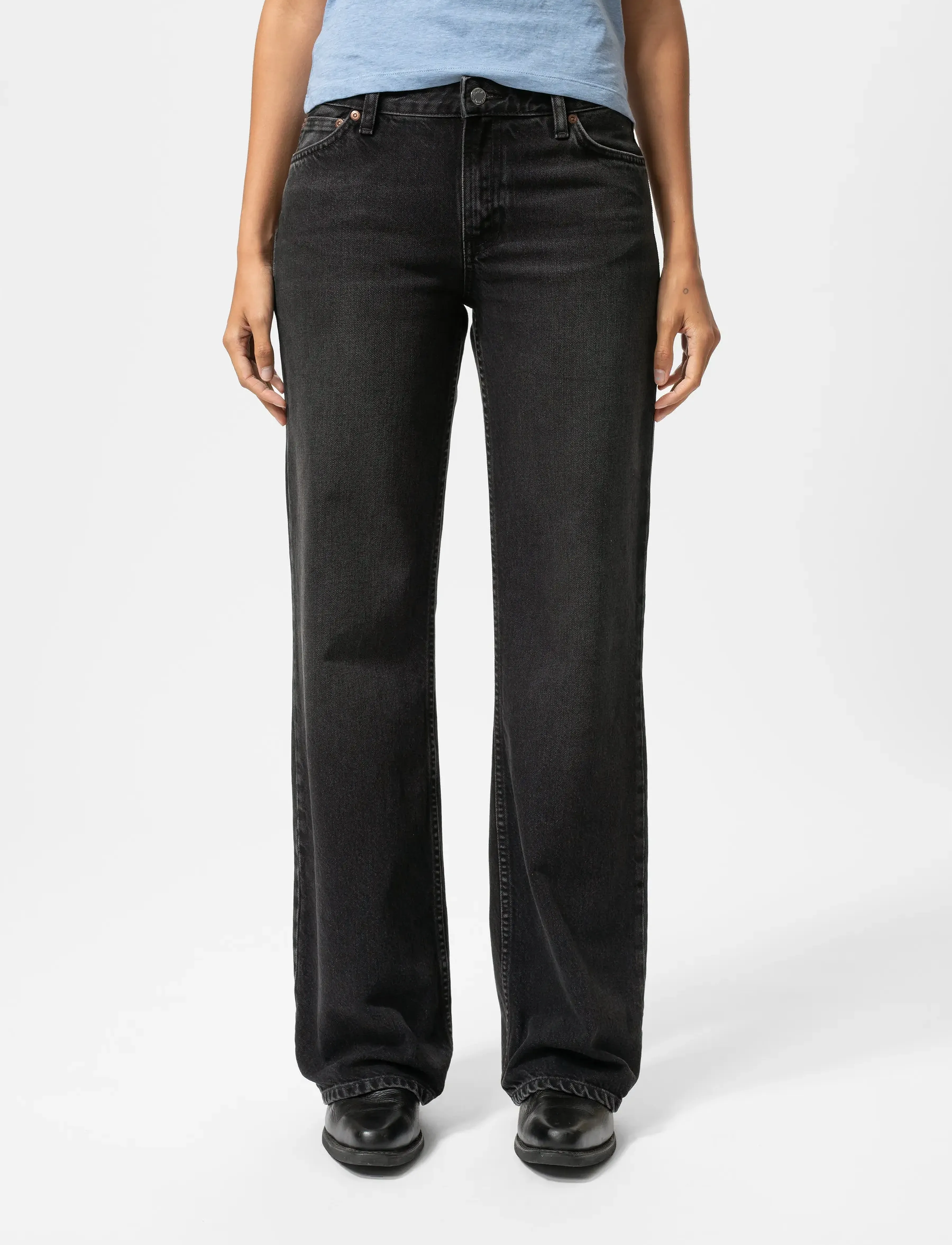 Nudie Jeans Wide Heidi Slow Black, W26 x 32, Black, Jeans > Vidde, Dame