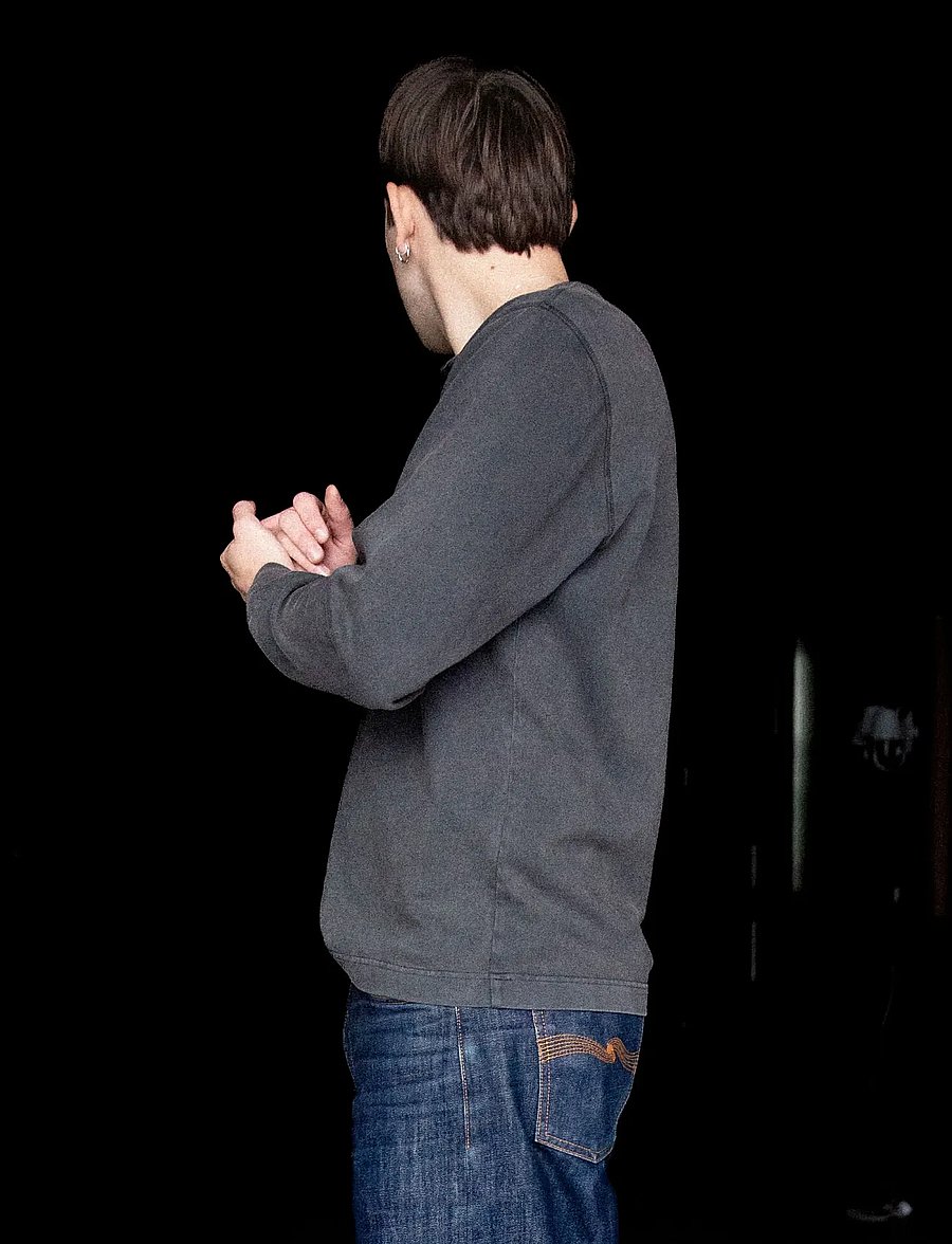 Nudie Jeans - LS Henley Washed Antracite - långärmade t-shirts - antracite - 3