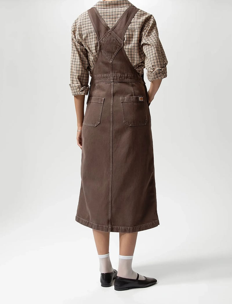 Nudie Jeans - Inger Dungarees Dress Espresso Brown - denimkjoler - brown - 3