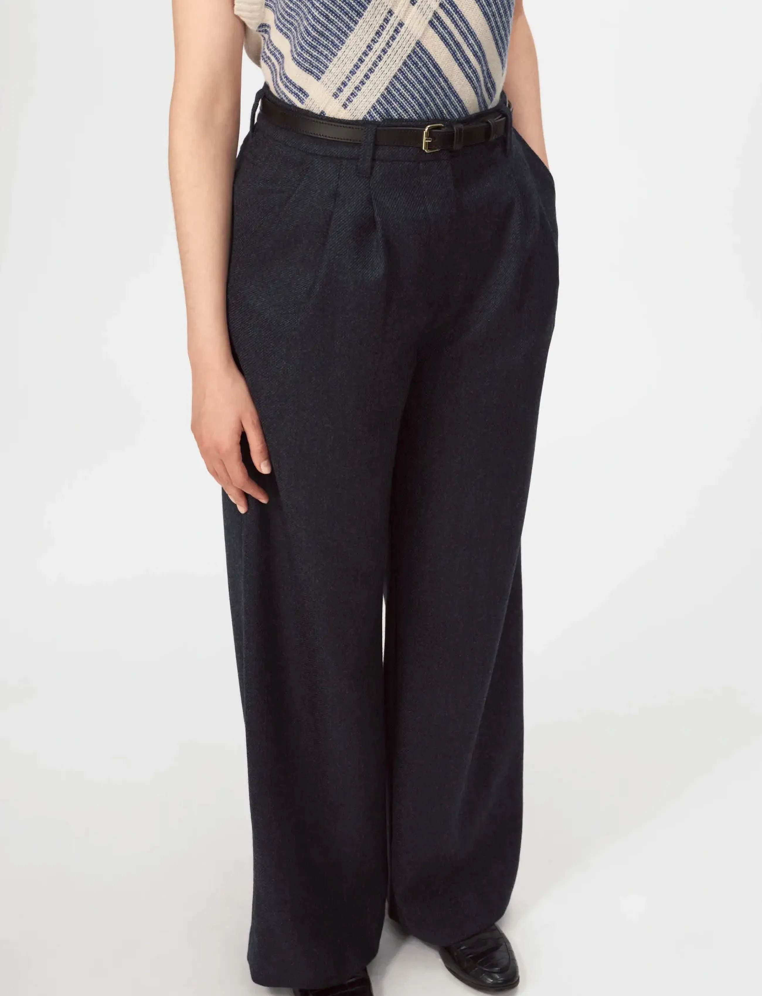 nué notes Russell Pants - Transitional Layering - 053 STEEL TWILL / navy