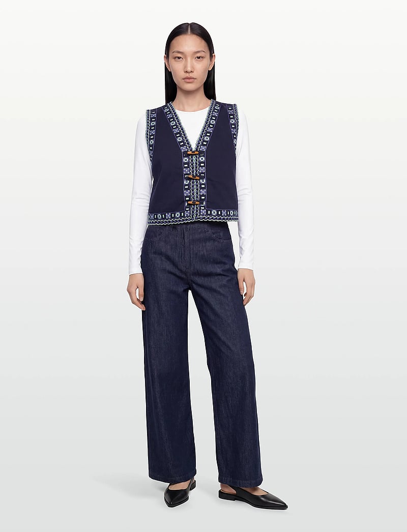 nué notes - Araya Vest - strikveste - 499 navy - 0