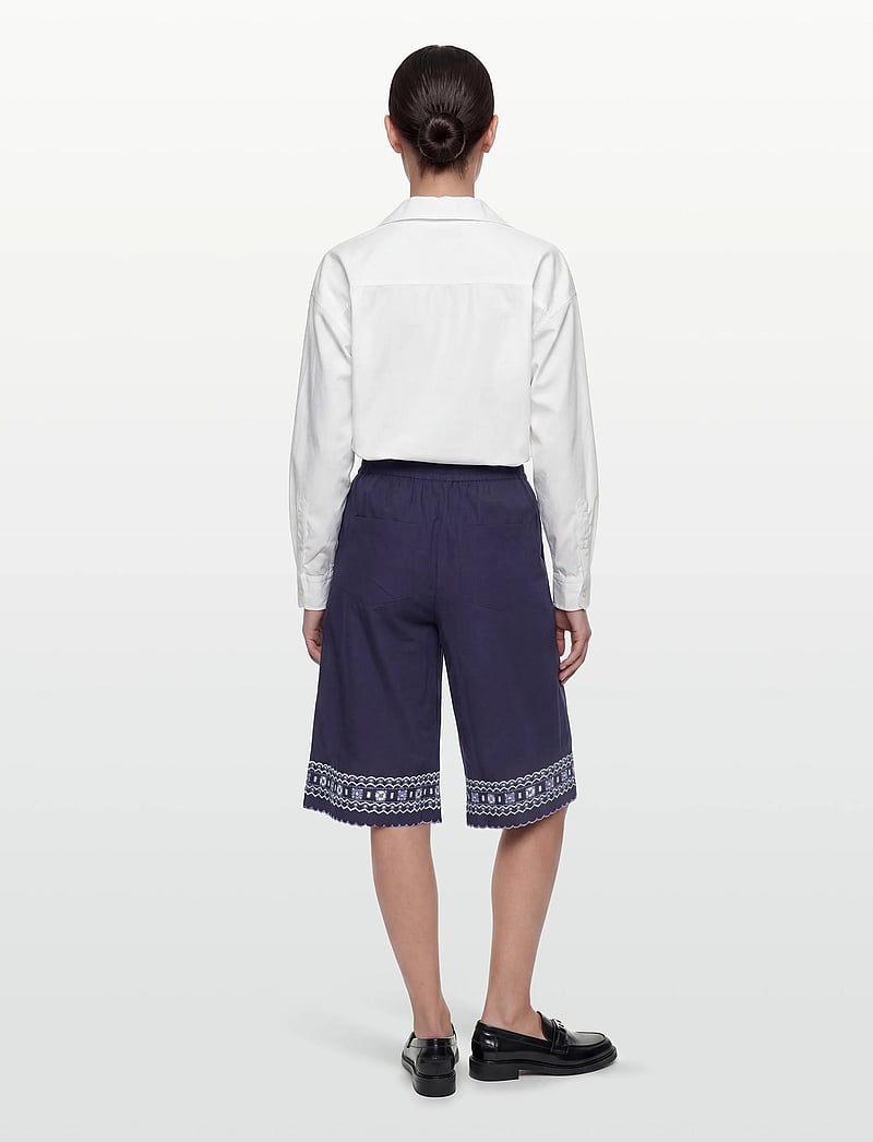 nué notes - Giza Shorts - casual shorts - 499 navy - 4