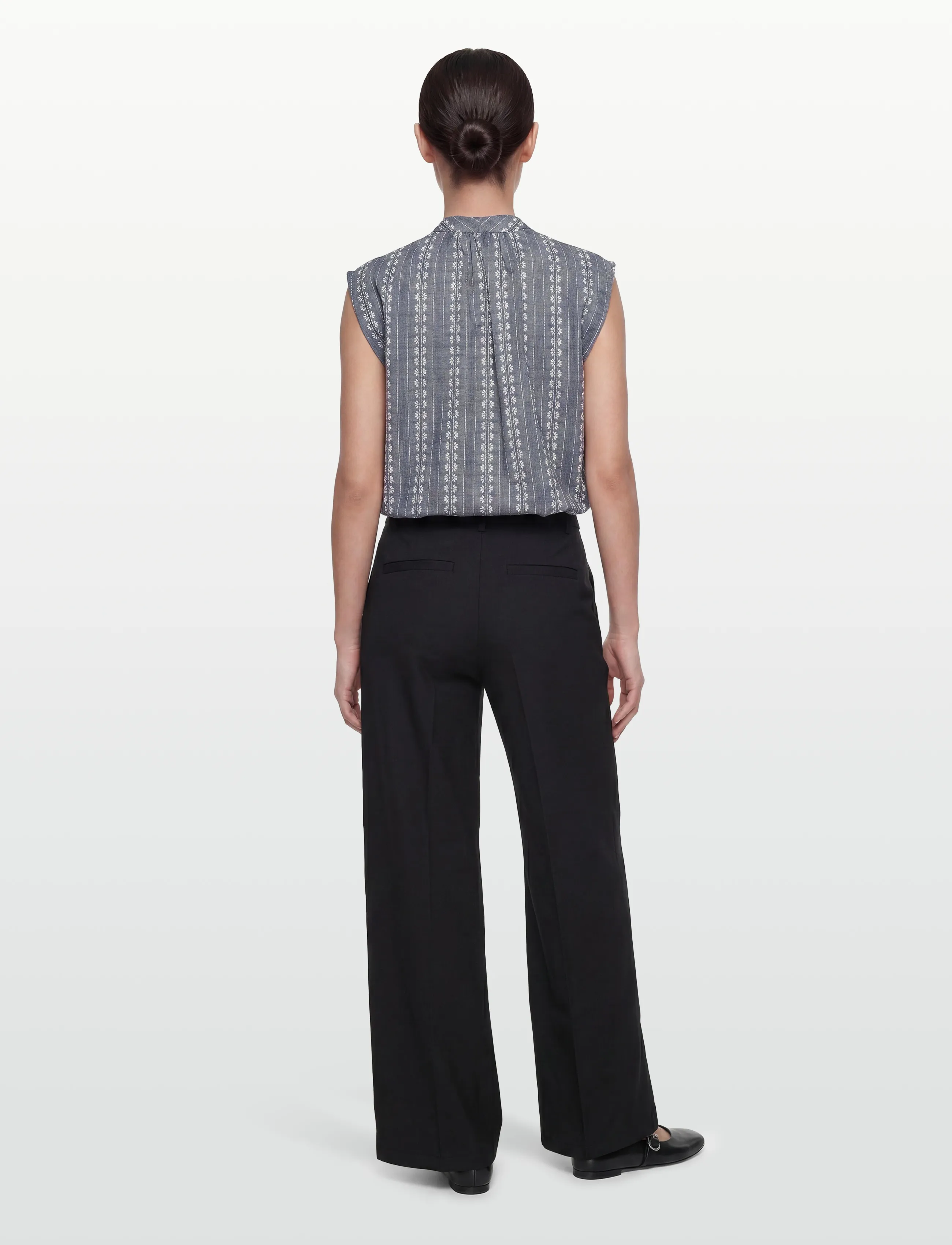 nué notes - Benicia Shirt - sleeveless blouses - 923 chambray stripe - 4