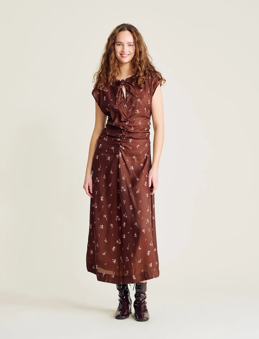nué notes - Juneau Dress - midiklänningar - 769 potting soil floral - 0