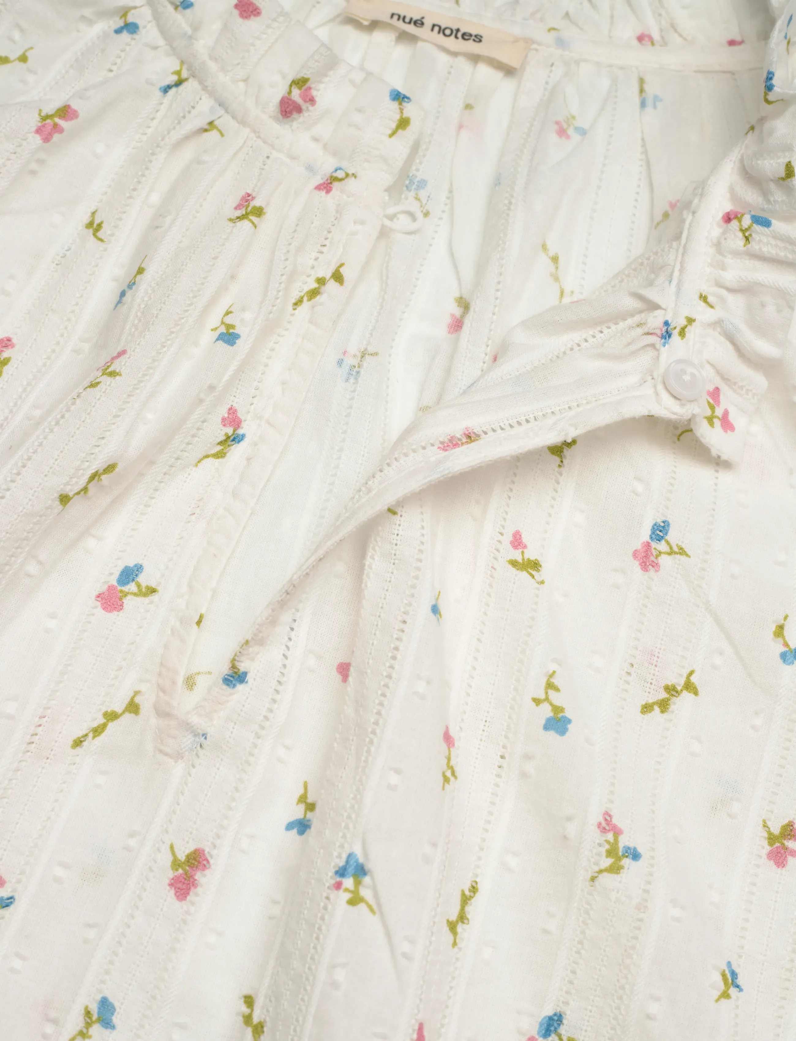 nué notes - Lucena Blouse - kortärmade blusar - 924 blooming tapestry - 2