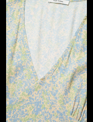 nué notes - Hudson Dress - vidutinio ilgio suknelės - light blue - 2