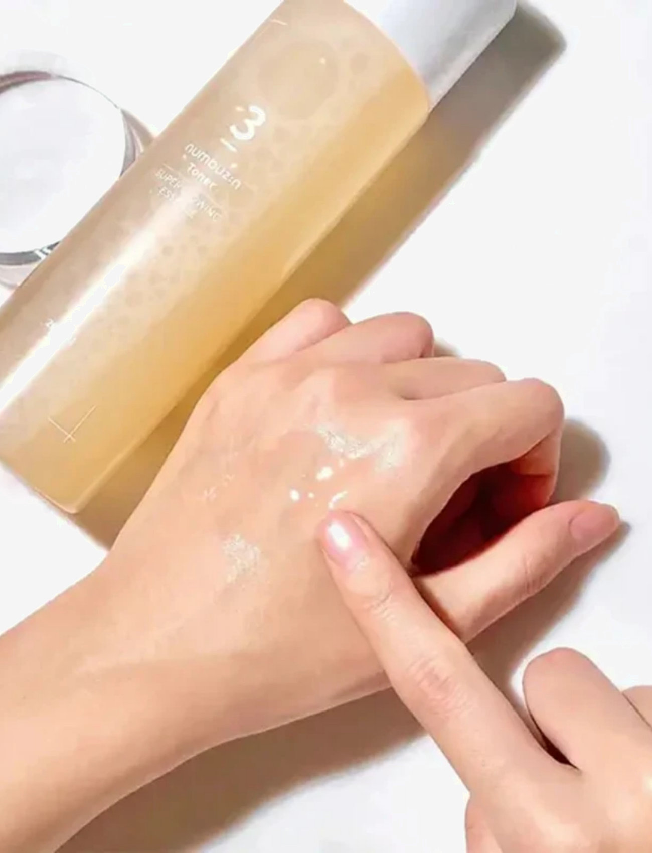 Numbuzin - No.3 Super Glowing Essence Toner - clear - 2