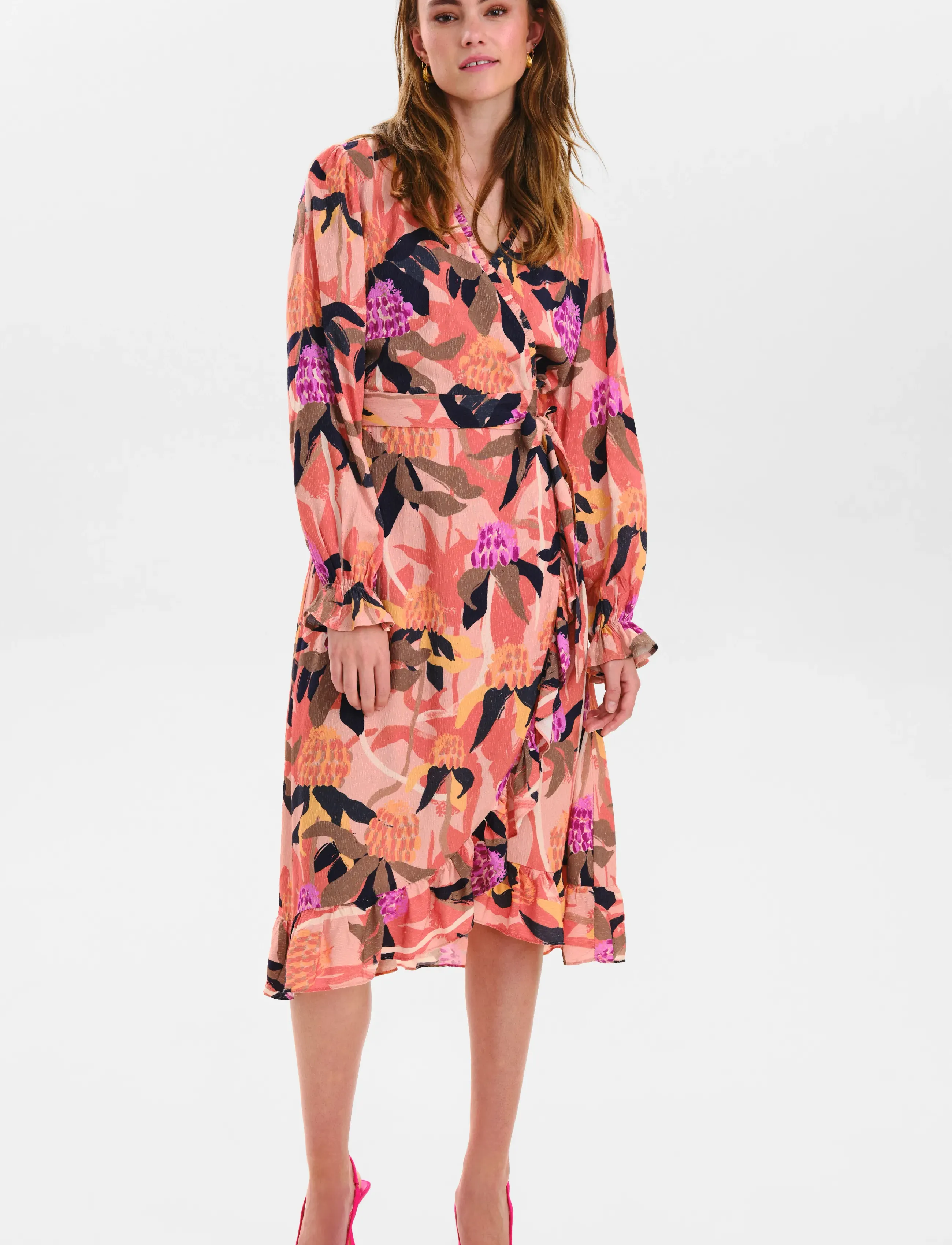 Nümph - NUEDLA DRESS - midikleidid - tuscany - 4