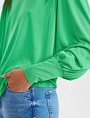 Nümph - NUSOFIA JERSEY BLOUSE - long-sleeved blouses - kelly green - 5