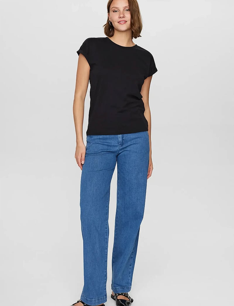 Nümph - NUBEVERLY T-SHIRT - t-shirt & tops - caviar - 4