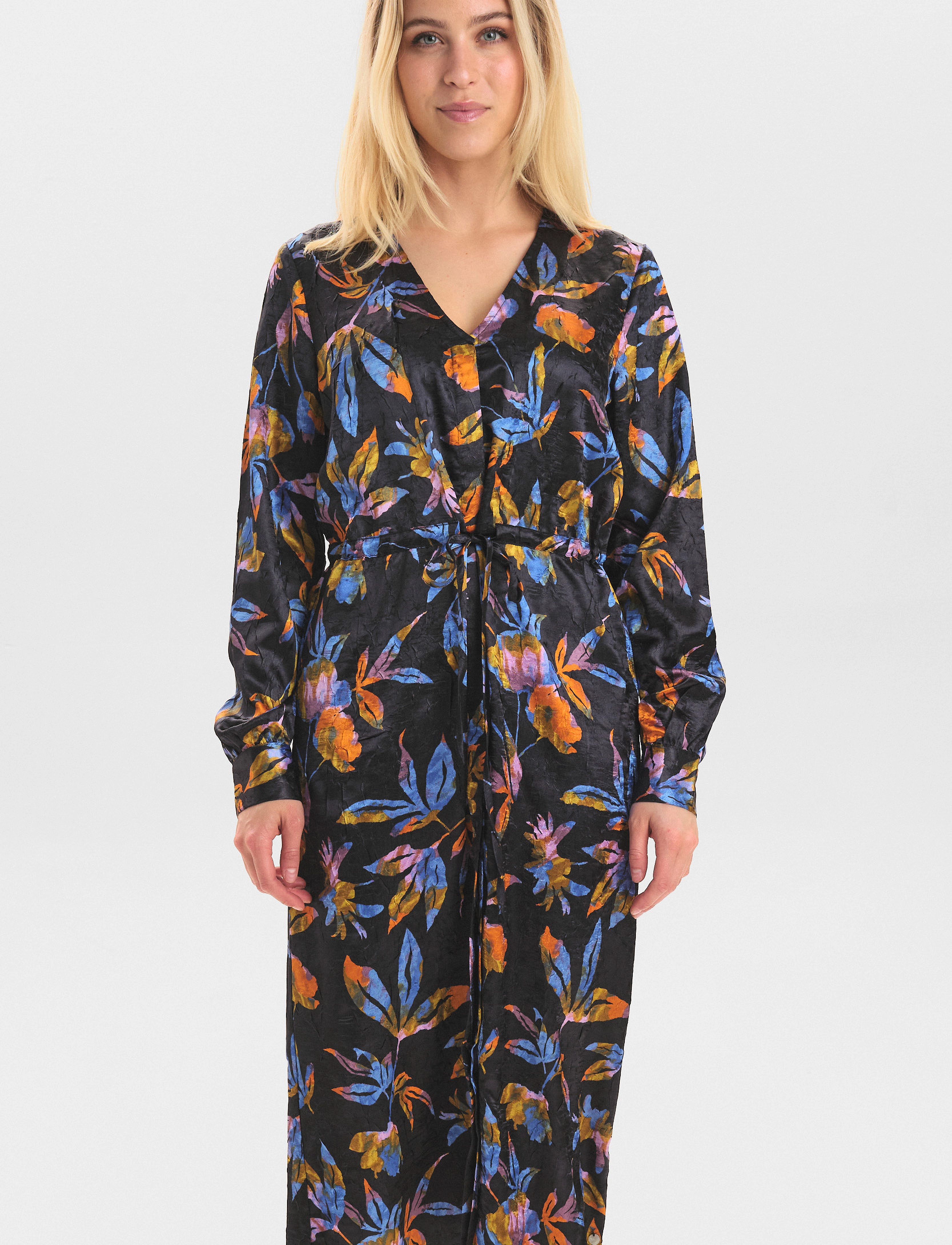 NÜMPH Nukelby Dress omlottklänningar dam – bild 3